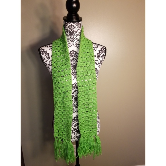 Crochet Scarf|Green - Picture 2 of 3